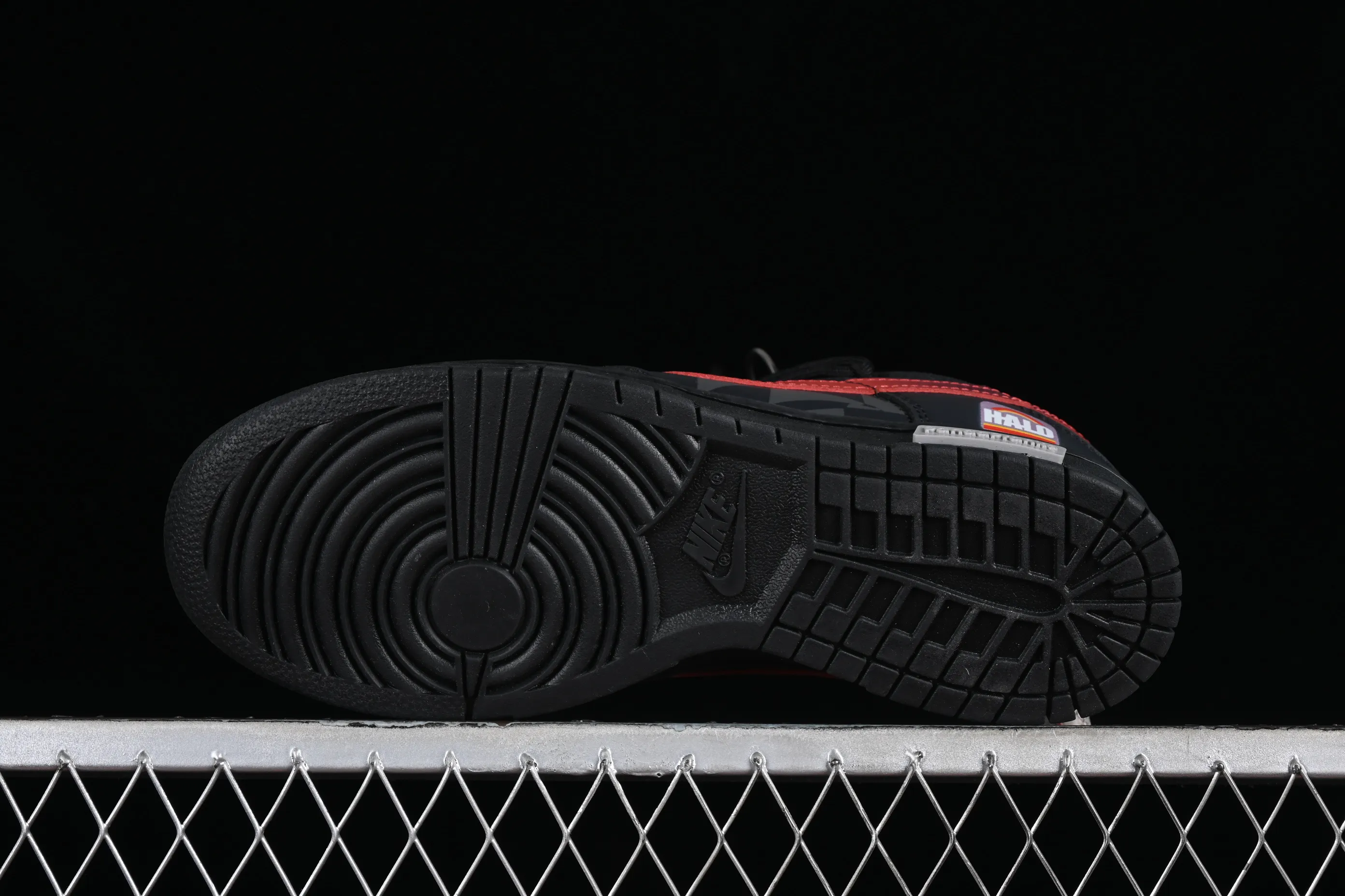 All Categories Nk SB Dunk Series Nk SB Dunk Low Low-top Sneakers Nk Dunk Low Panda Prank Space Exploration-The Infinite Abyss Cool Black SB Strappy Low-top Casual Sneakers DV0831-002